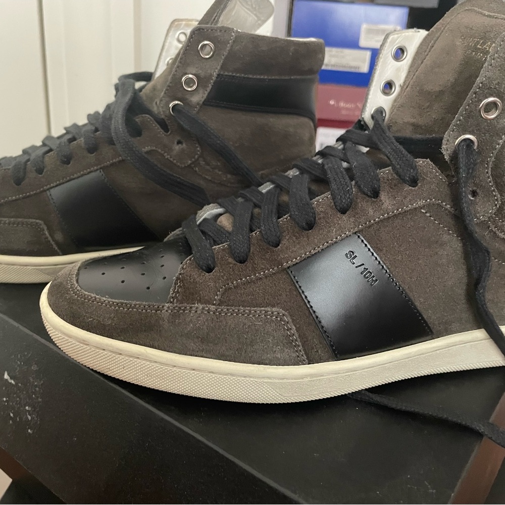 Saint Laurent